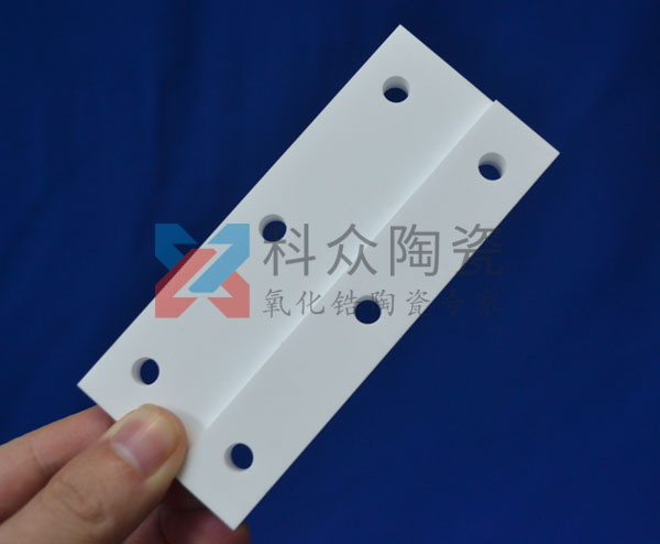 耐磨陶瓷板有哪些優(yōu)良的性能特點(diǎn)？（多圖）